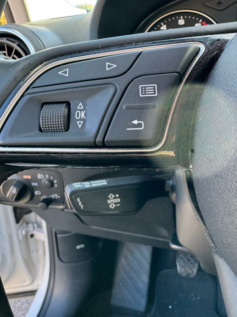 AUDI Q2 35TFSI SPORT